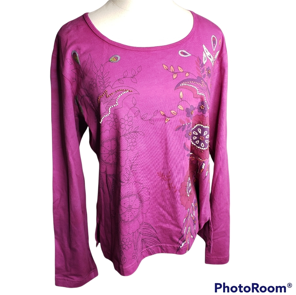 DONATE LA Blend longsleeve embellished  tee EUC Large